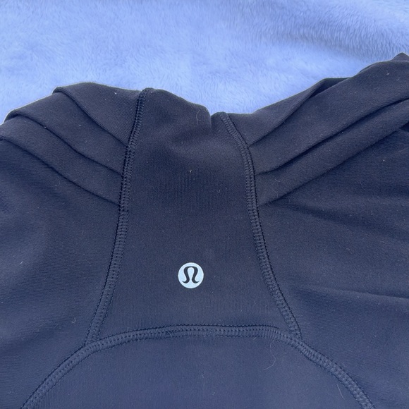 GUC Lululemon asymmetric wrap jacket define fabric size 4 - Picture 3 of 7